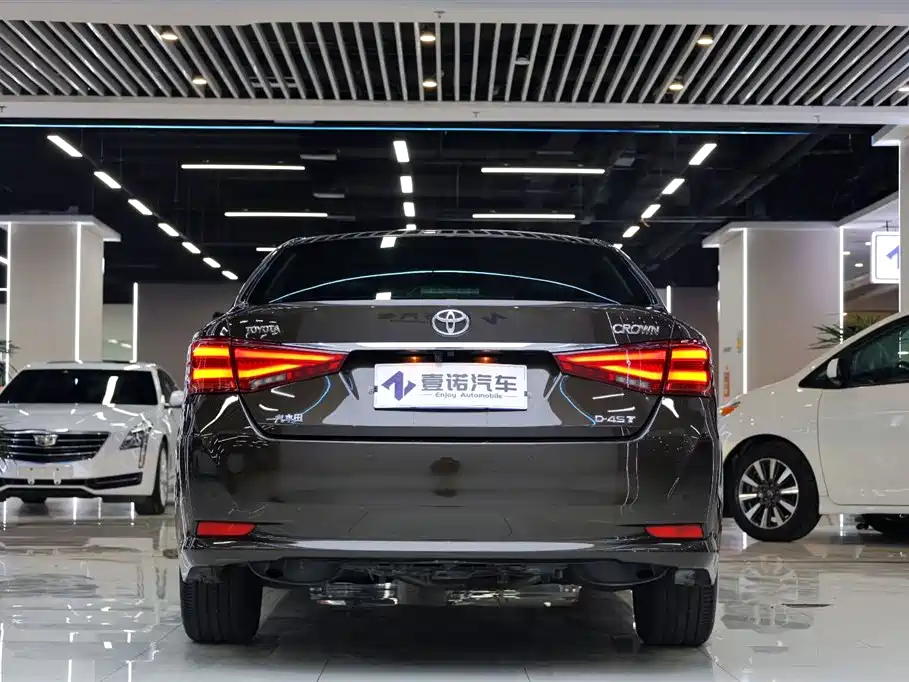Toyota Crown 2017 2.0T Sport Edition фото 7