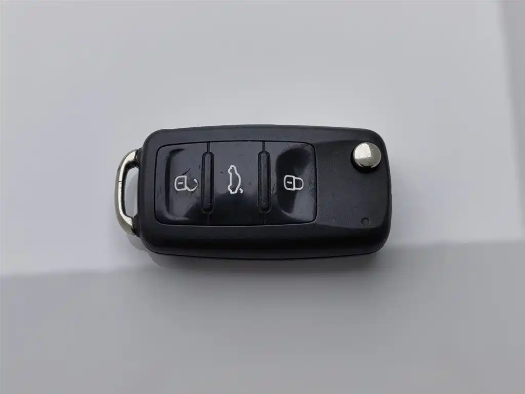 Volkswagen Lavida Tour 2017 180TSI DSG Comfort Edition фото 19