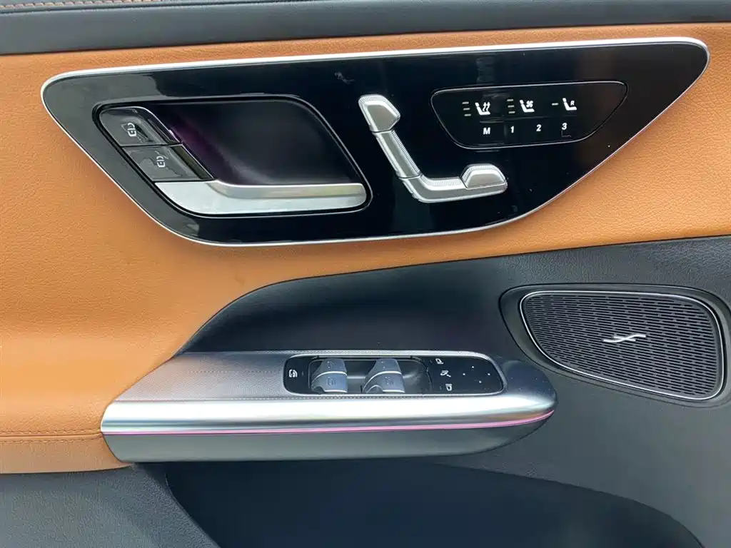 Mercedes-Benz GLC 2024 Facelift GLC 300 L 4MATIC Sport 5-seater фото 24