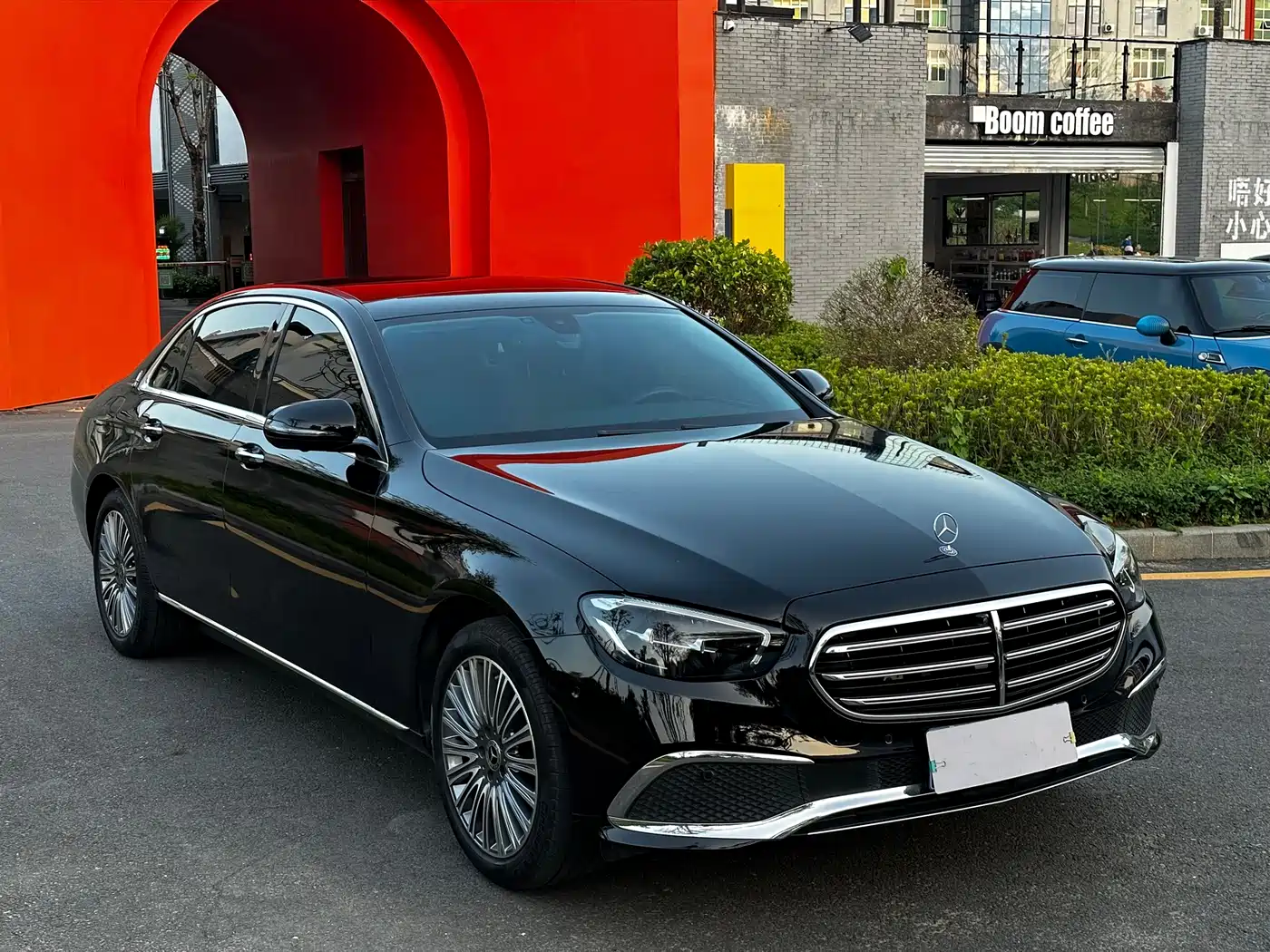 Mercedes-Benz E-Class 2023 E 300 L Fashion фото 3
