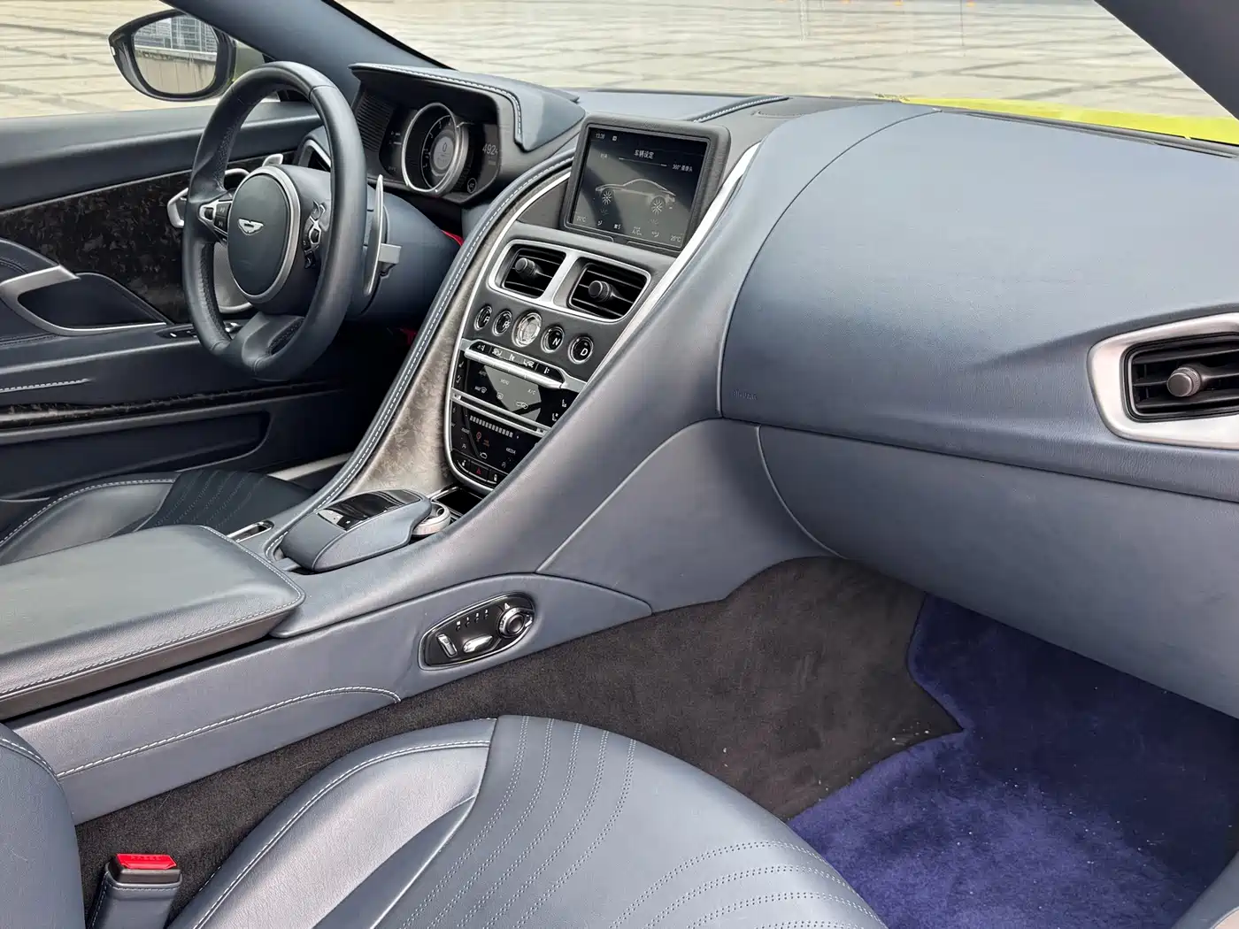 Aston Martin DB11 2023 2019 Model 4.0T V8 Coupe