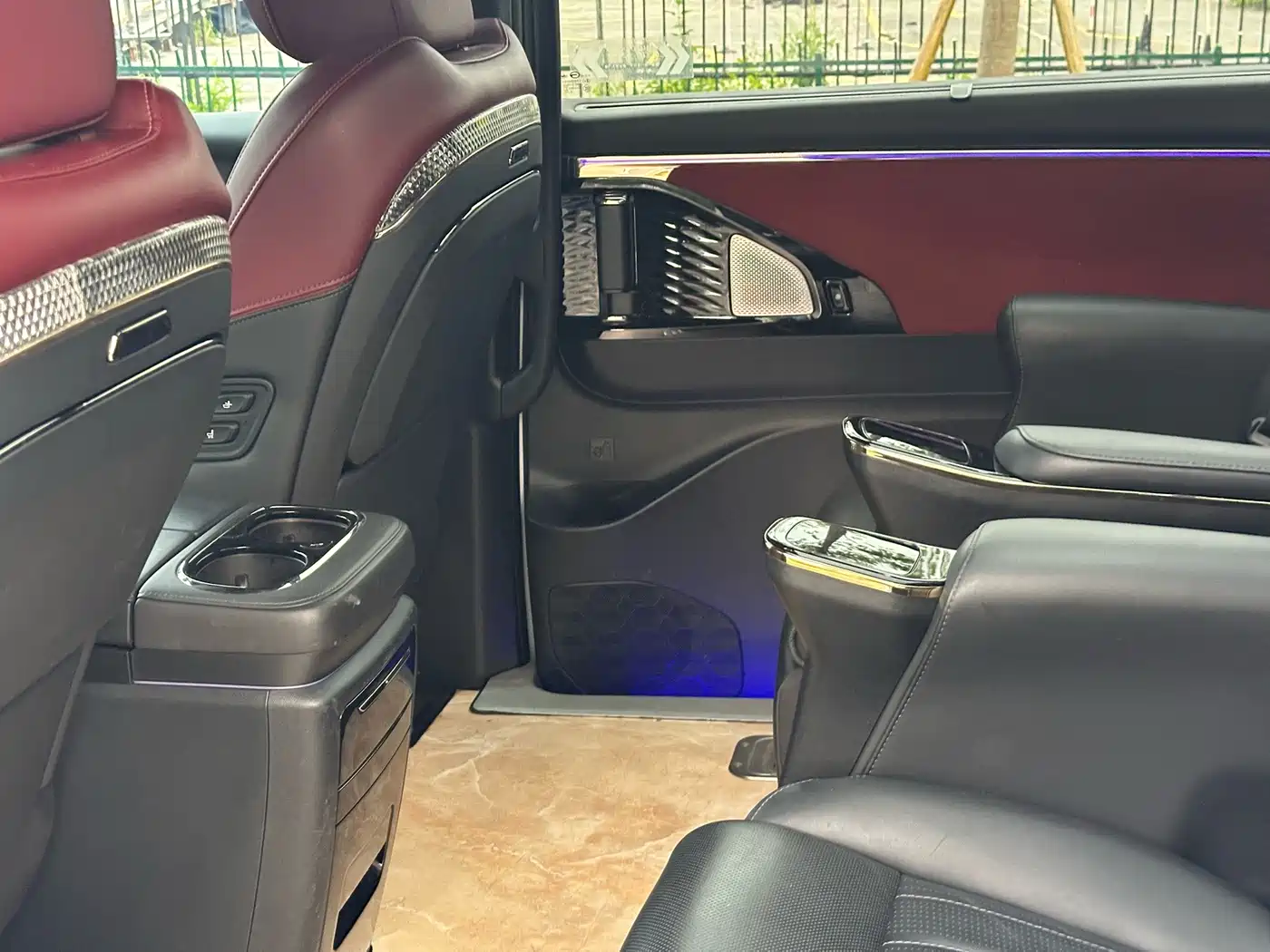 صورة 7 - GAC Trumpchi Trumpchi E9