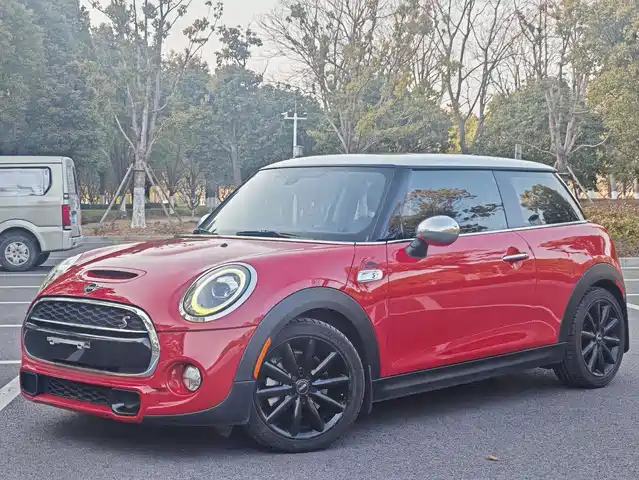 MINI 