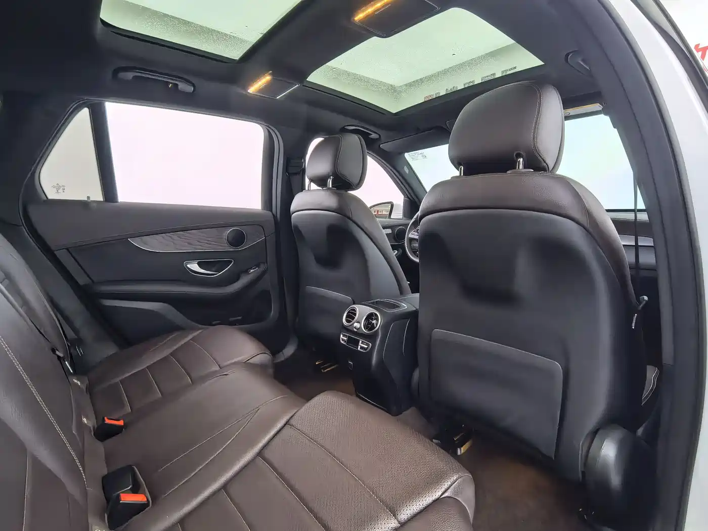 Mercedes-Benz GLC 2020 Facelift GLC 260 L 4MATIC Luxury фото 7