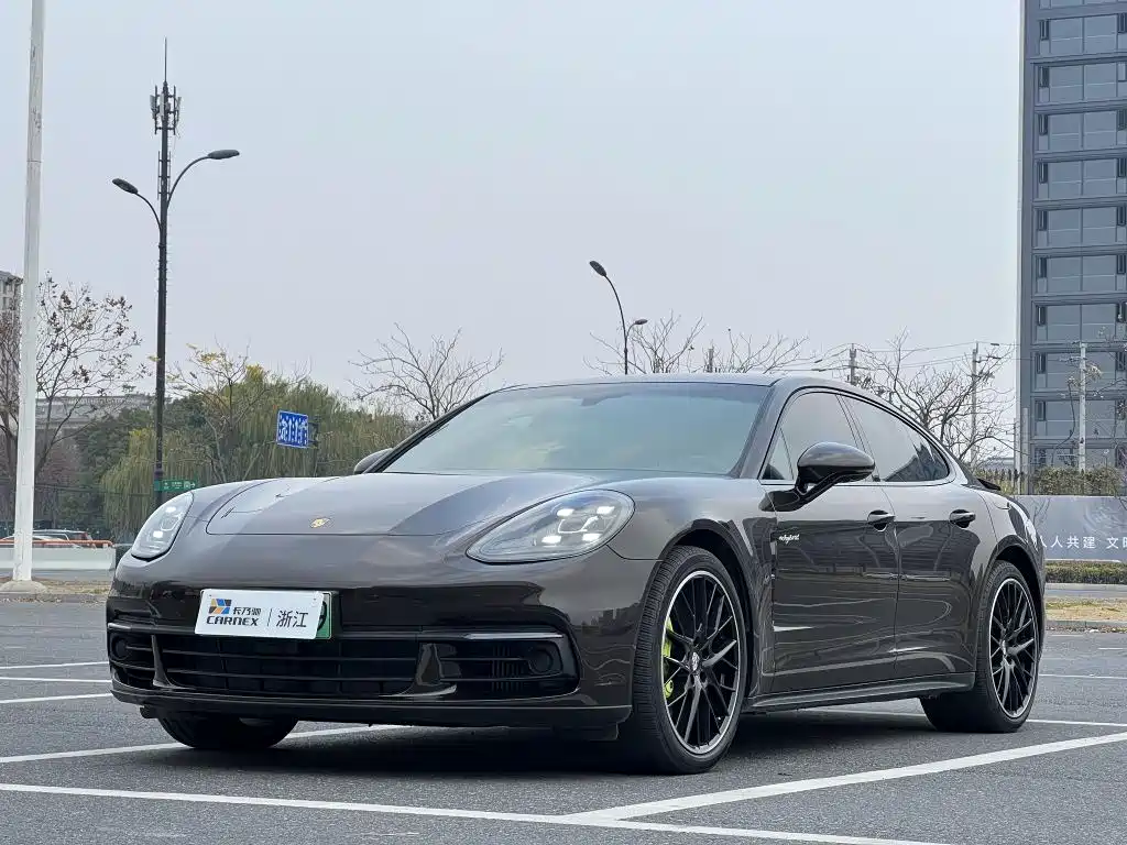 PORSCHE PANAMERA NEW ENERGY