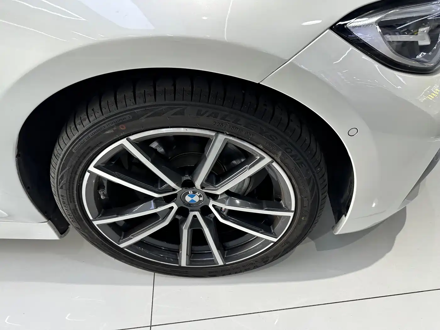 BMW 3 Series 2021 320Li M Sport Package фото 6