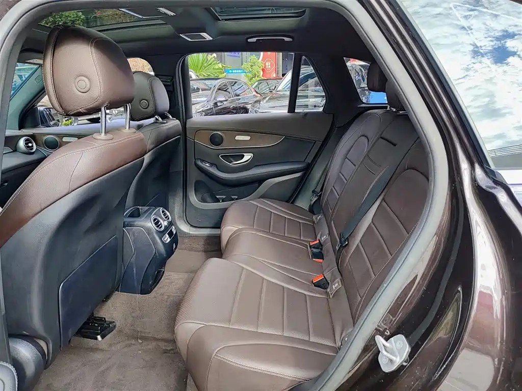 Mercedes-Benz GLC 2022 GLC 300 L 4MATIC Dynamic Collector's Edition фото 8