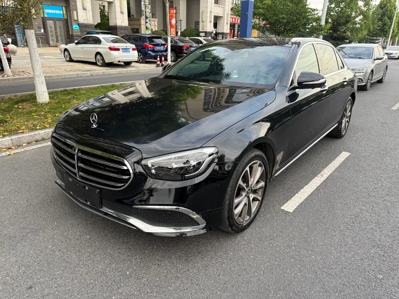 Mercedes-Benz E-Class 2017 E 300 L Luxury
