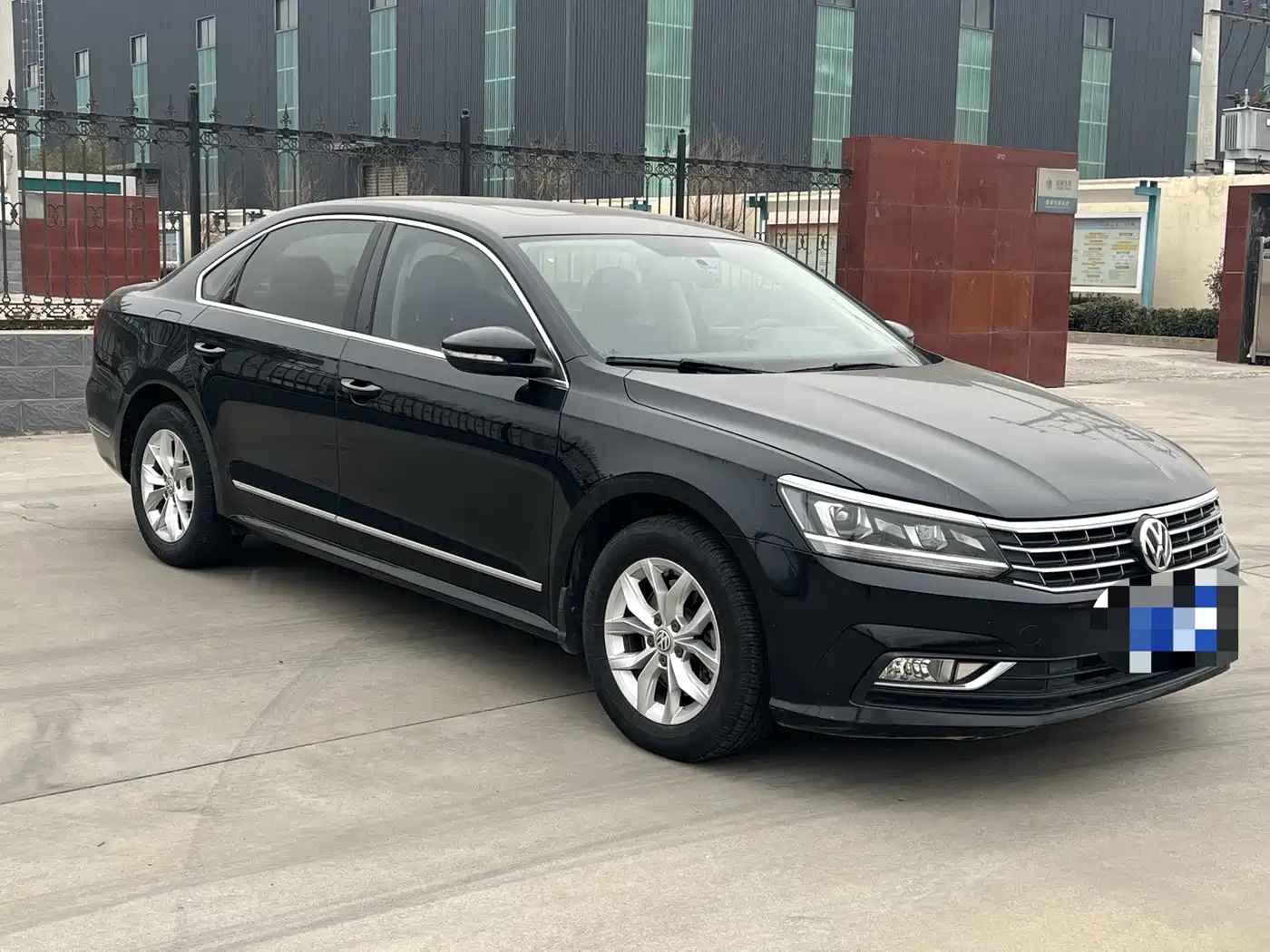 Volkswagen Passat 2017 330TSI DSG Prestige фото 3