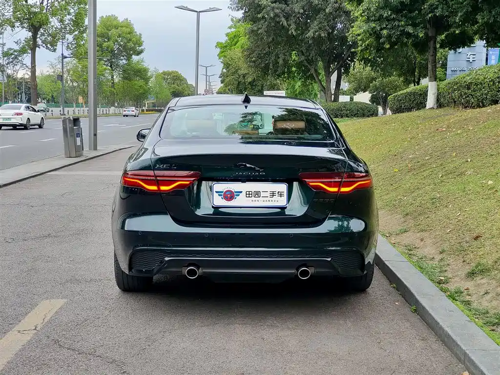 Jaguar XEL 2024 Model 2.0T 250PS R-DYNAMIC S Gloss Black Sport Edition фото 5