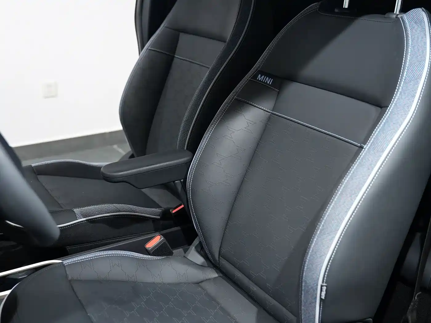 MINI Electric MINI COOPER 2025 2024 456km COOPER E Classic