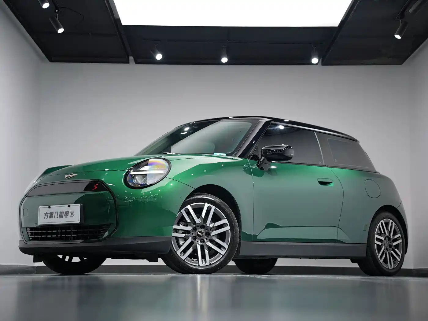 MINI Electric MINI COOPER 2025 2024 456km COOPER E Classic