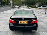Фото 6 - Lexus LS