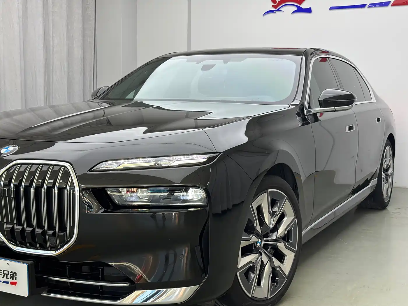 BMW 7 Series 2023 2023 Model 740Li Premium Luxury Package