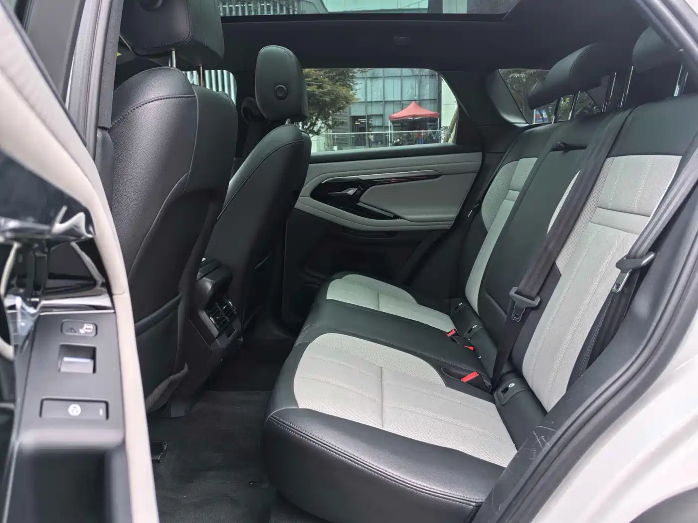 Land Rover Range Rover Evoque 2020 249PS Youth Edition фото 20