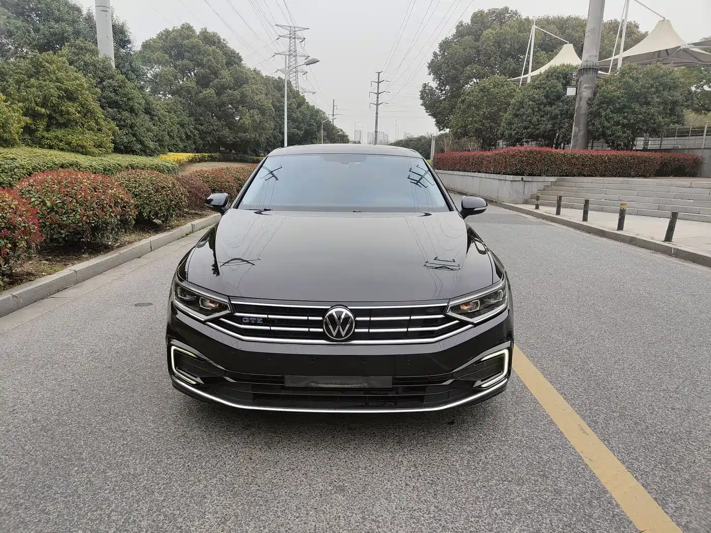 VOLKSWAGEN MAGOTAN GTE PLUG IN HYBRID