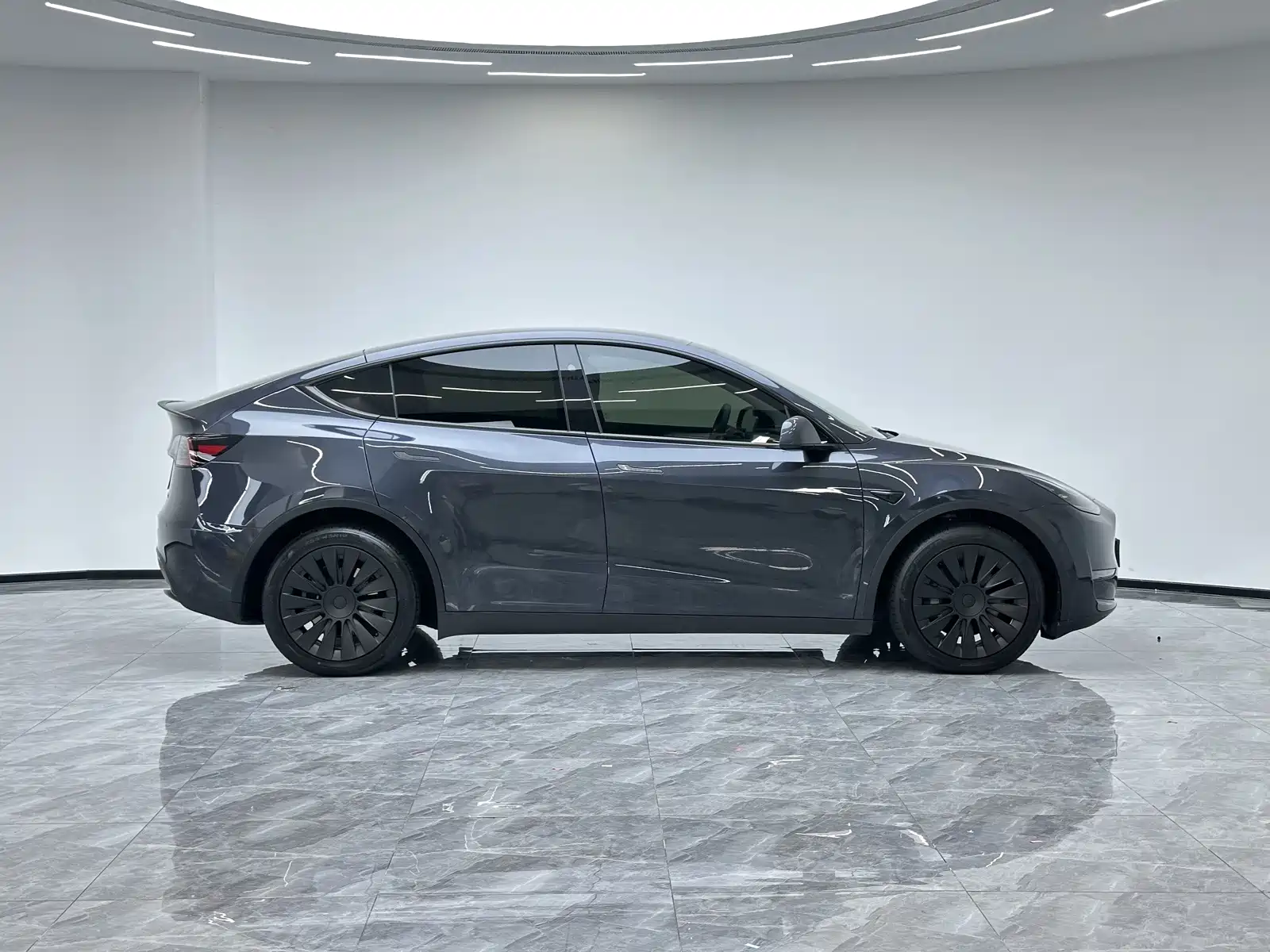 Фото 9 - Tesla Model Y