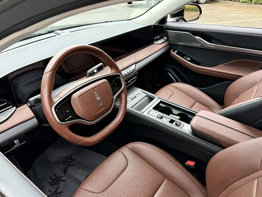 Lincoln Z 2024 2024 2.0T 2WD Premium Hybrid Edition