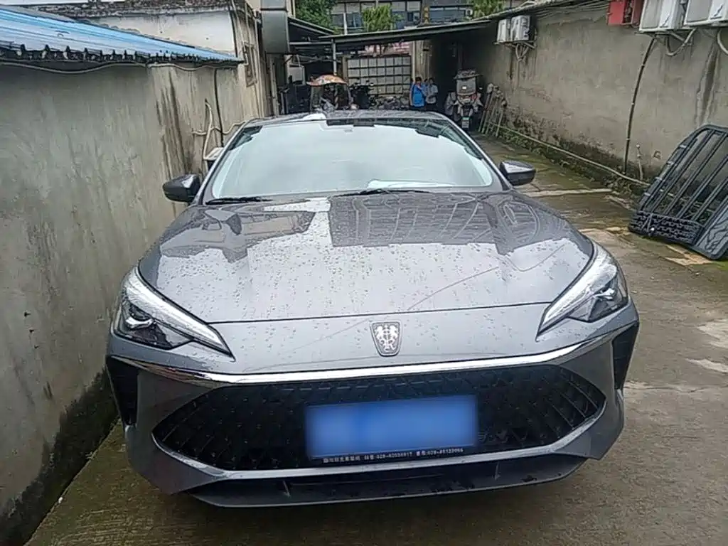 Roewe i5 2025 2023 1.5L CVT Luxury Edition