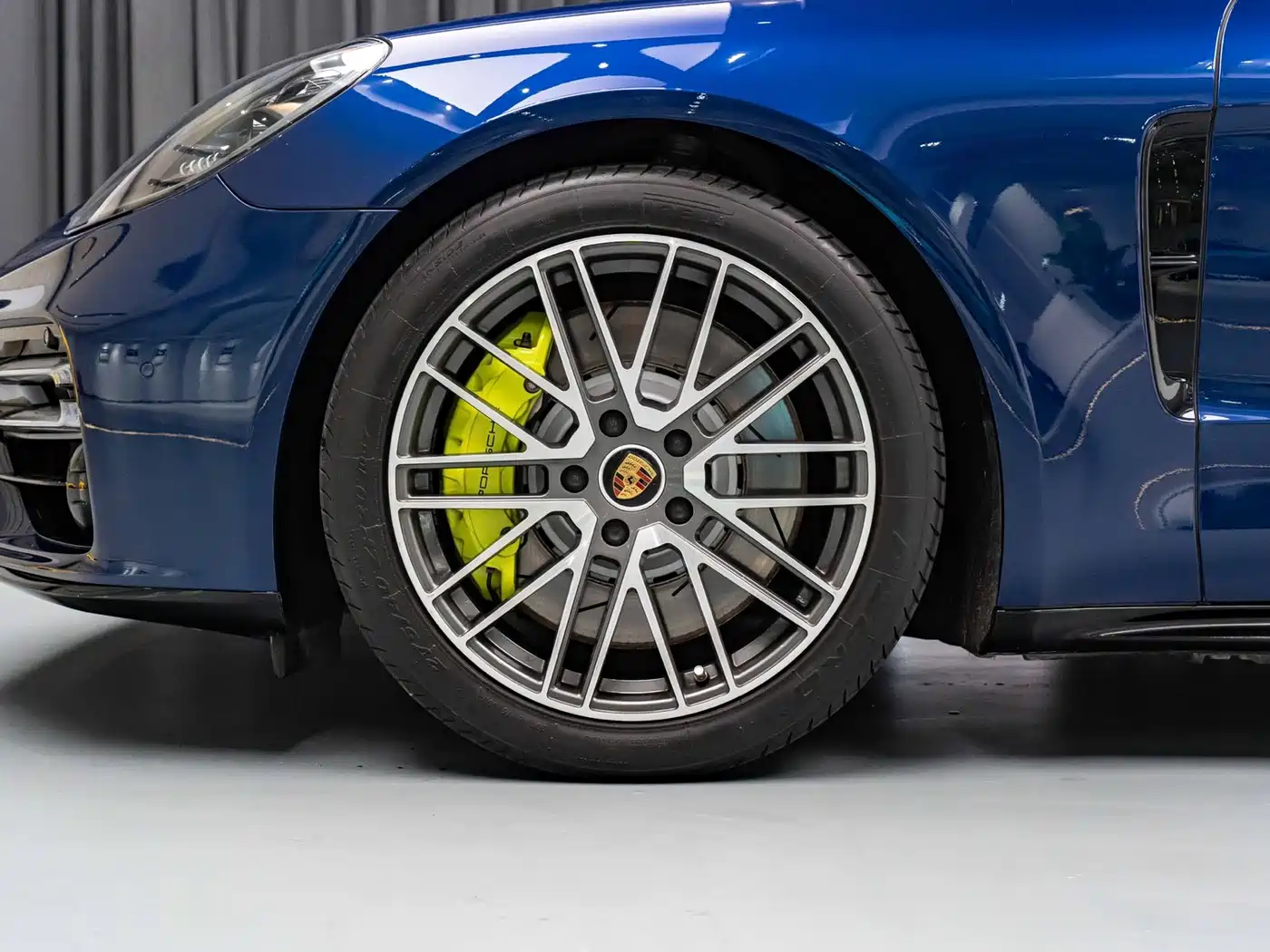 Porsche Panamera New Energy 2018 Panamera 4 E-Hybrid 2.9T фото 5