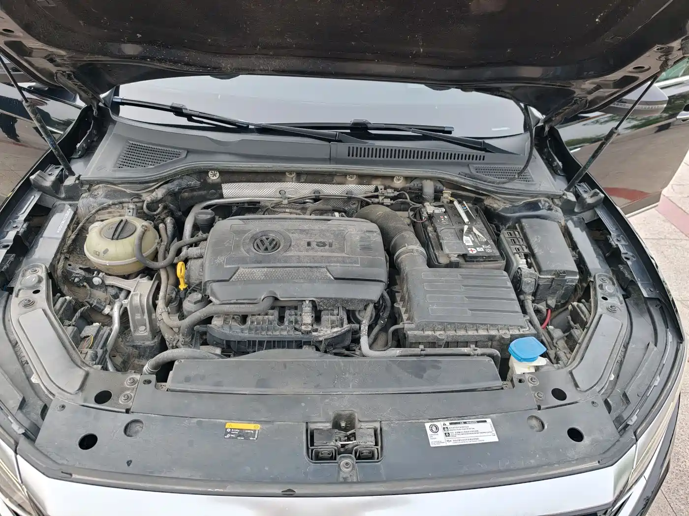 Volkswagen Passat 2022 380TSI Flagship Edition фото 28