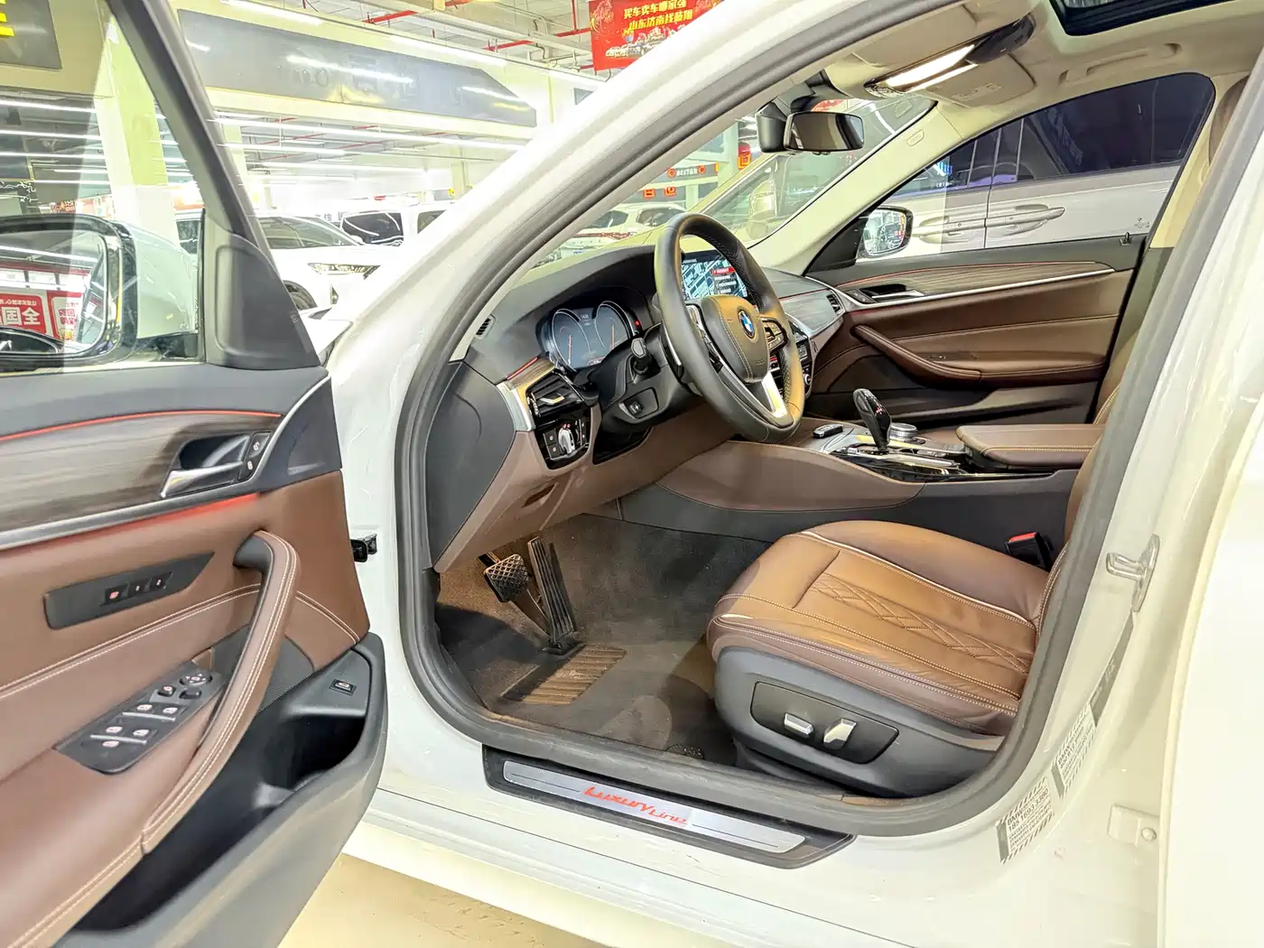 BMW 5 Series 2018 530Li Leading Luxury Package фото 7