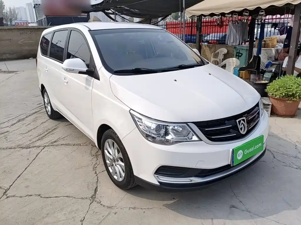 Фото 4 - Baojun 730