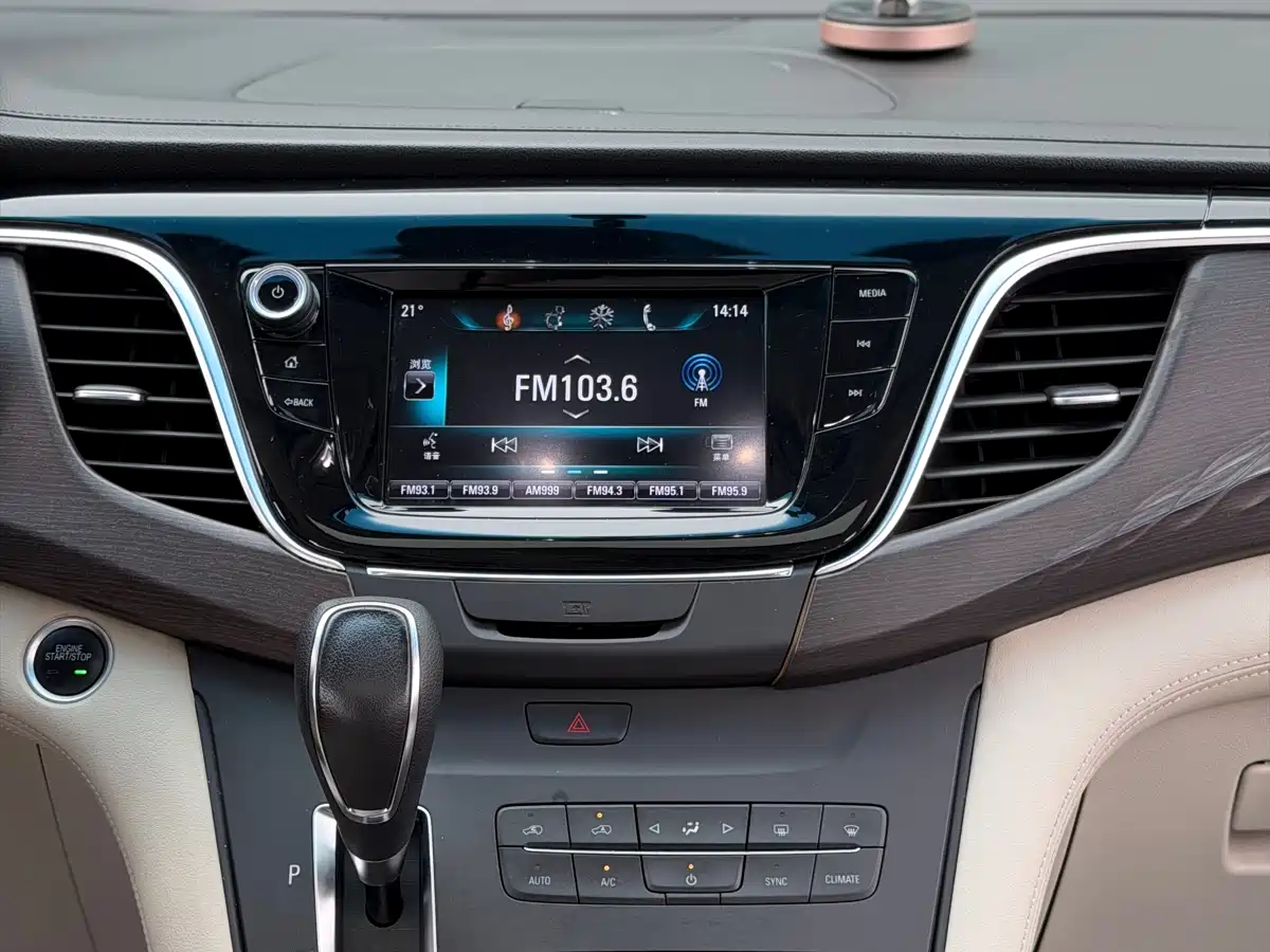 Buick GL8 2018 ES 28T Comfort Type China VI фото 13