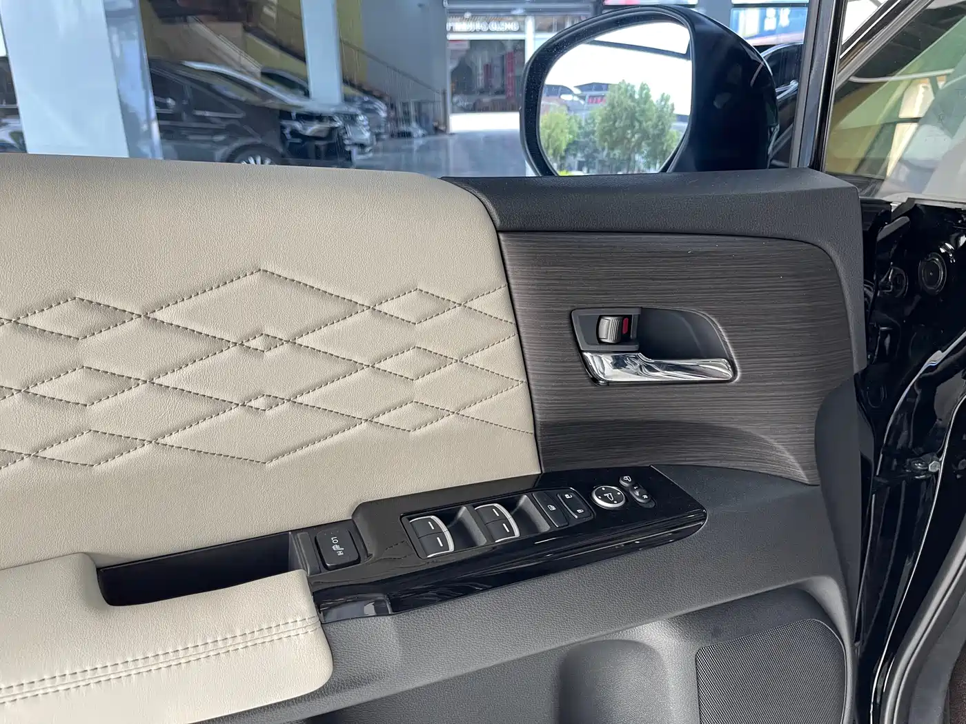 Honda Elysion 2024 2024 2.0L e:HEV Luxury Edition