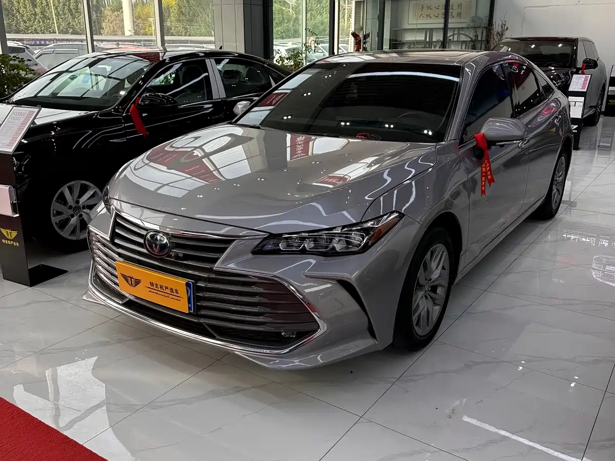 Toyota Avalon 2019 Hybrid 2.5L Luxury Edition China V