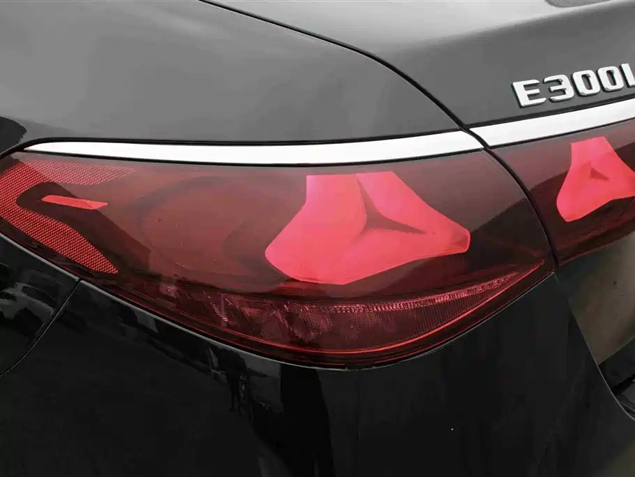 Mercedes-Benz E-Class 2025 Facelift E 300 L Luxury фото 10