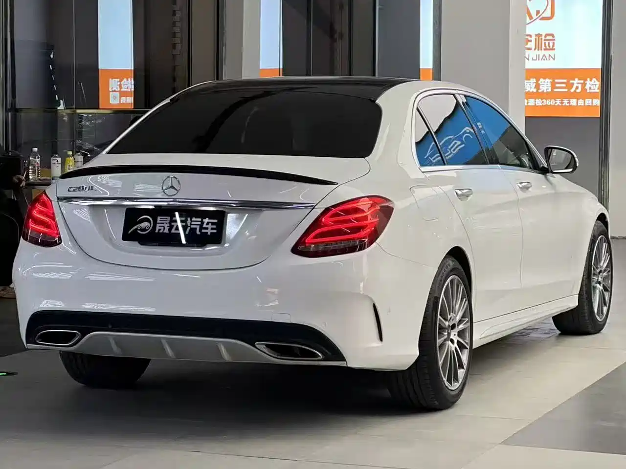 Mercedes-Benz C-Class 2015 Facelift C 200 L Sport фото 7