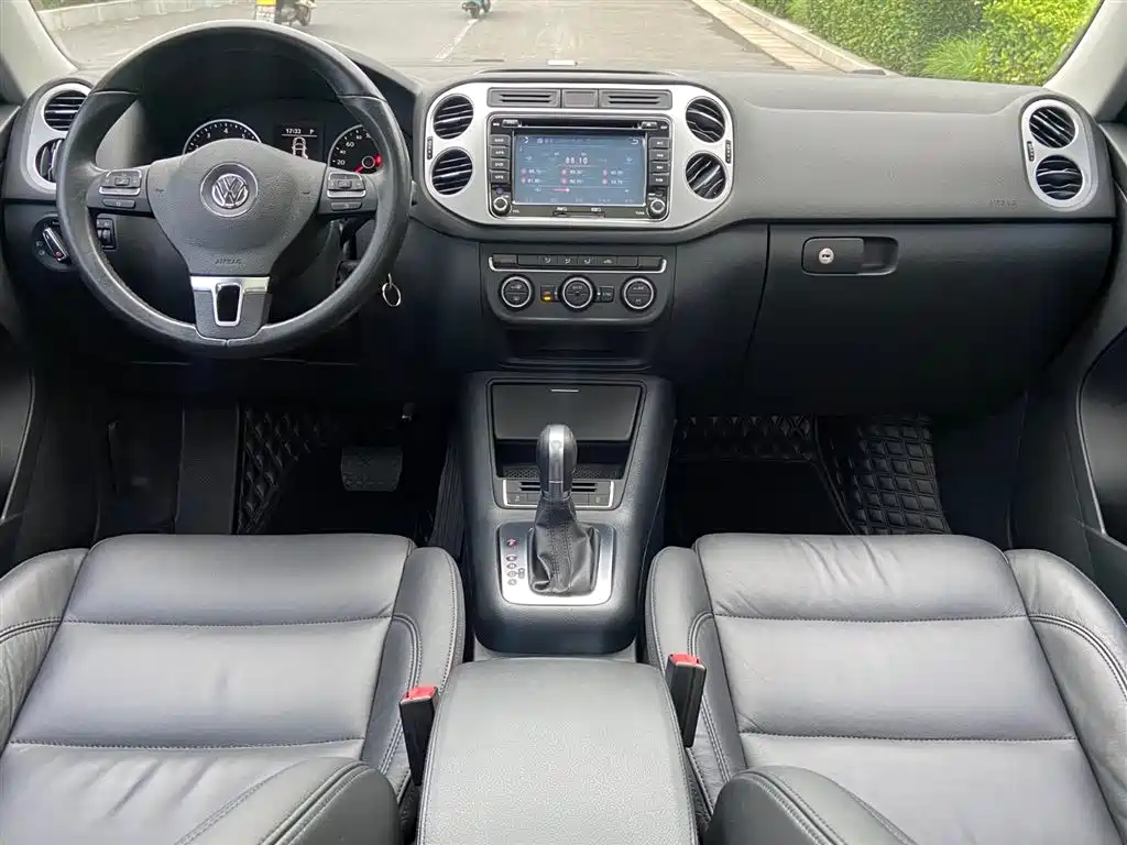 Volkswagen Tiguan 2015 1.8TSI Automatic 2WD Comfortline фото 5