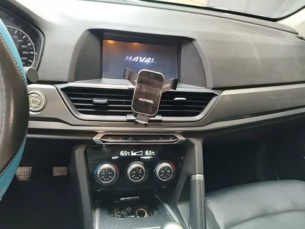 Фото 13 - Haval H6