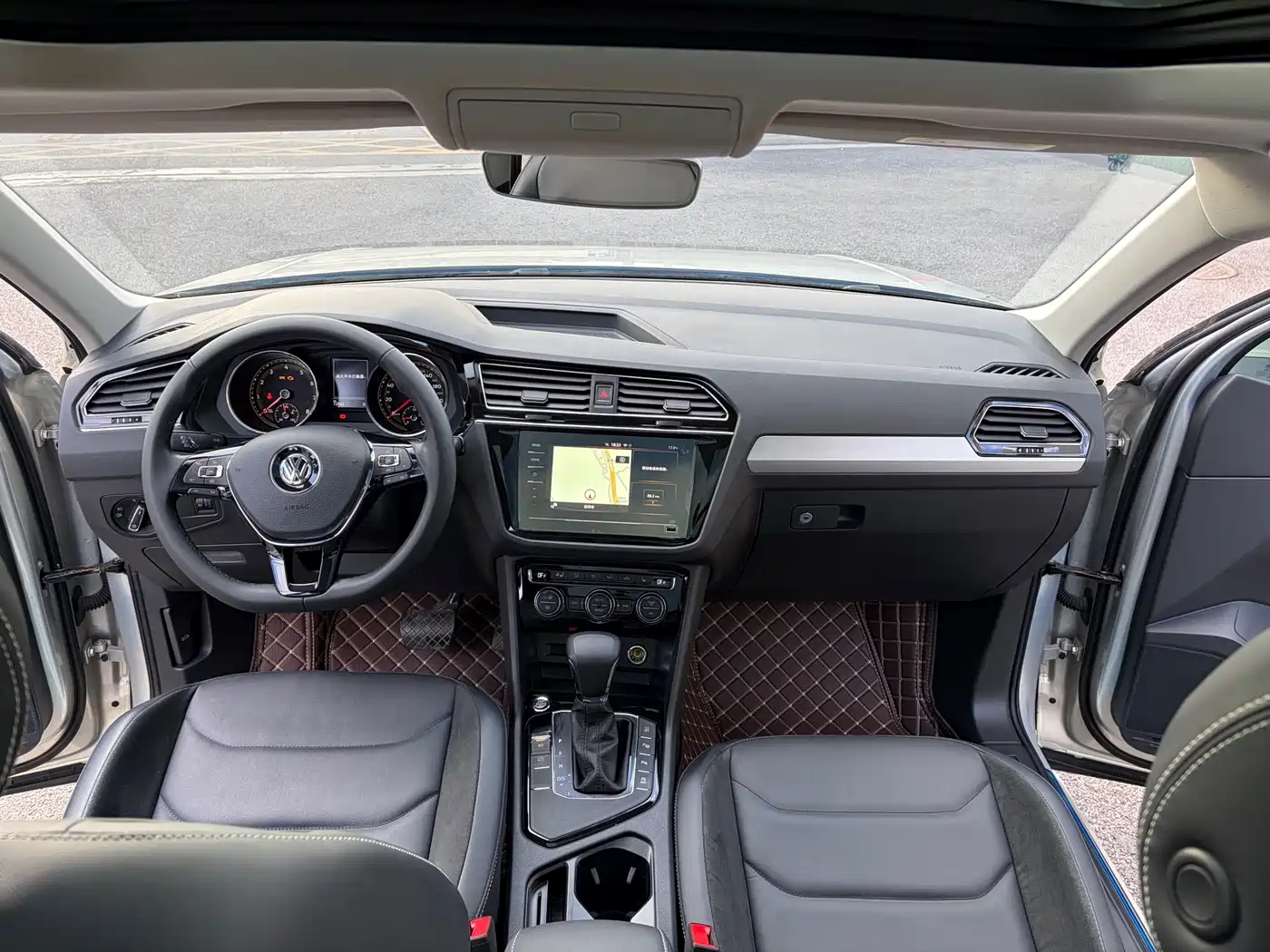 Volkswagen Tiguan L 2020 330TSI Auto 2WD Smart Luxury China VI фото 20