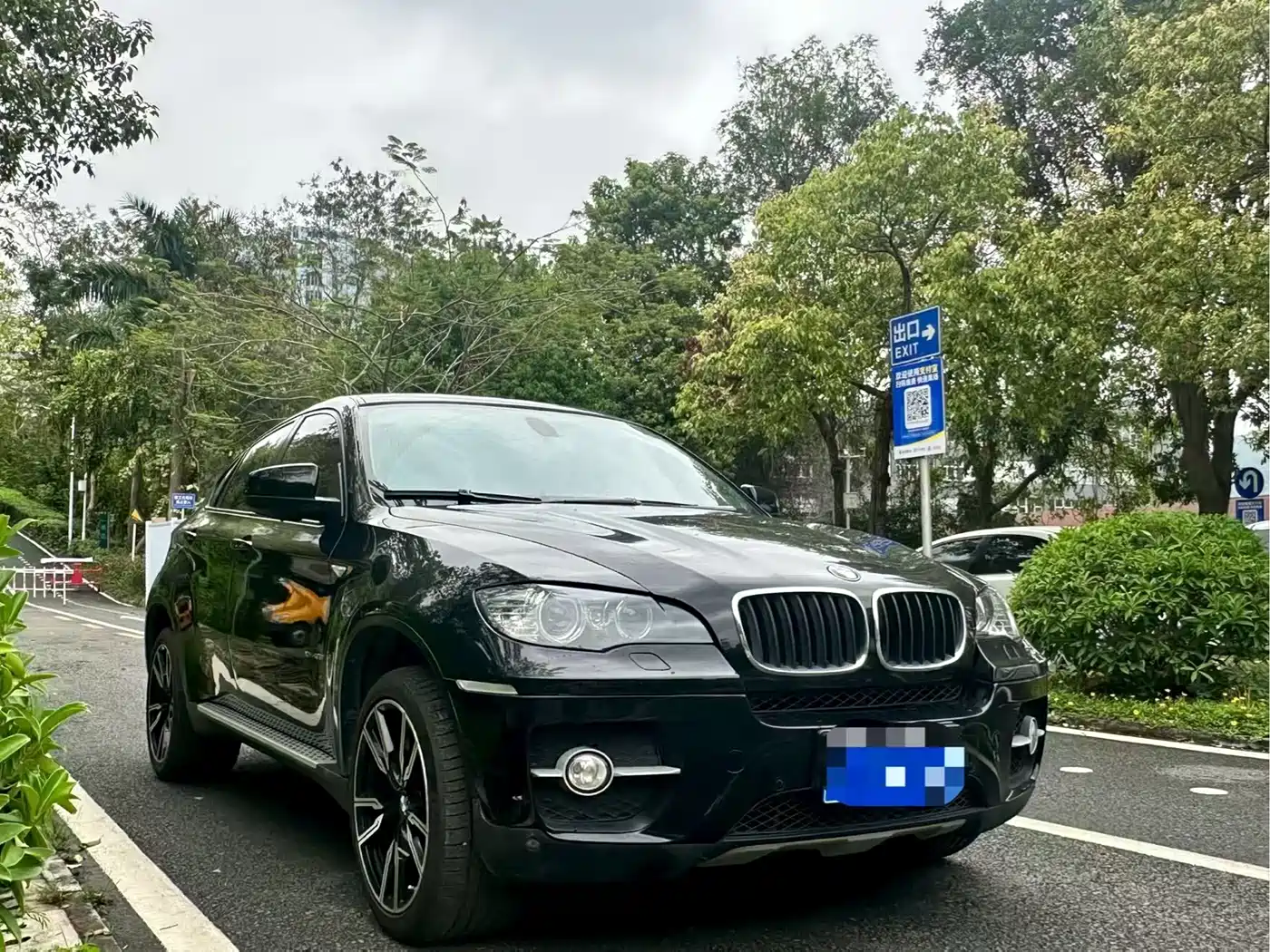 Фото 2 - BMW X6