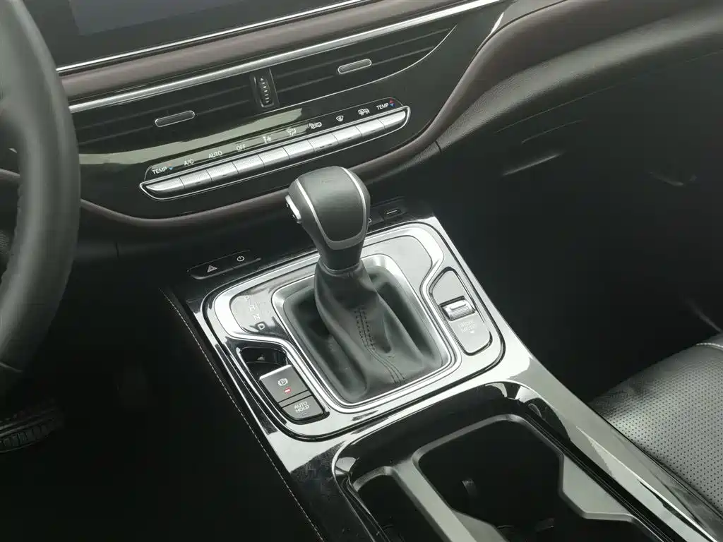 GAC TRUMPCHI TRUMPCHI M6