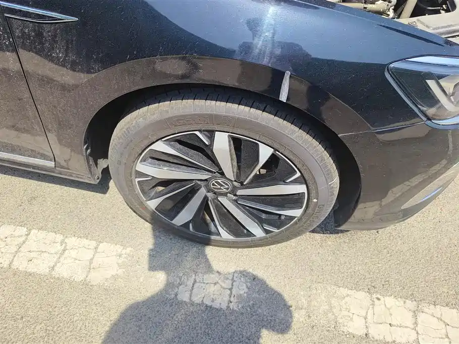 Volkswagen Passat 2024 380TSI Dragon Soaring Edition фото 6