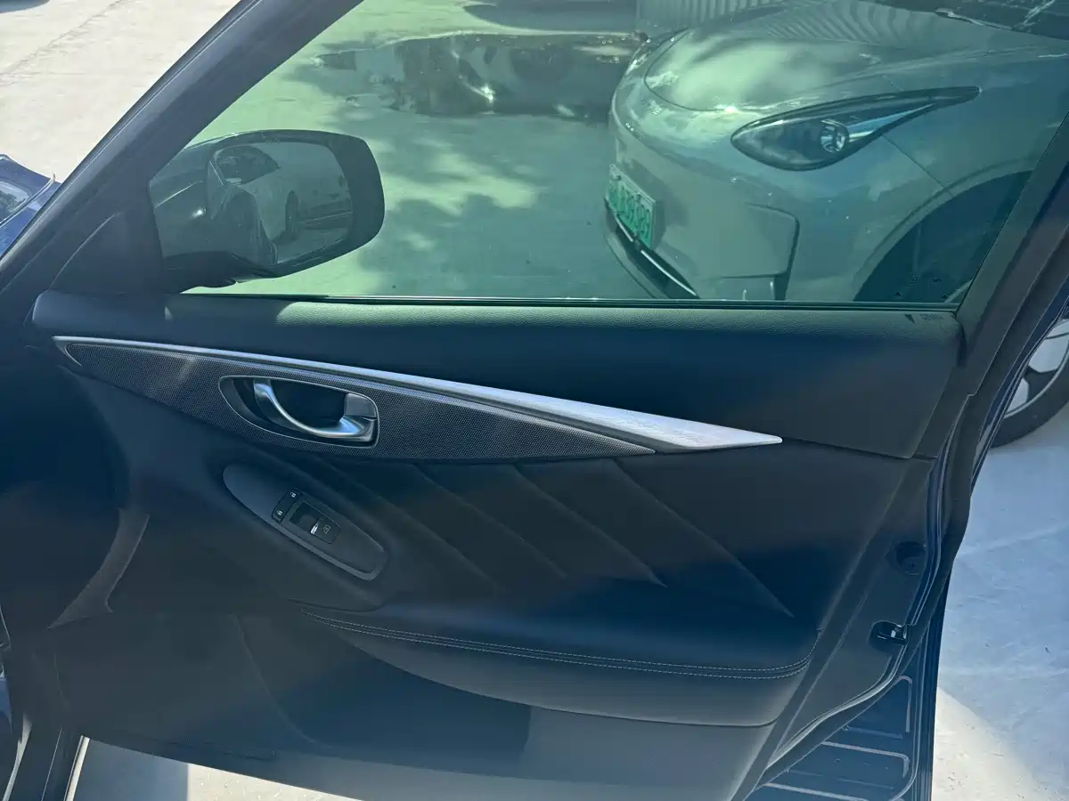Infiniti Q50L 2019 2018 2.0T Leisure Edition (China VI)