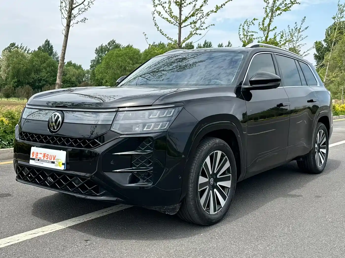 Volkswagen Teramont 2025 Model Teramont Pro 450TSI 4WD Cross Country Edition фото 3