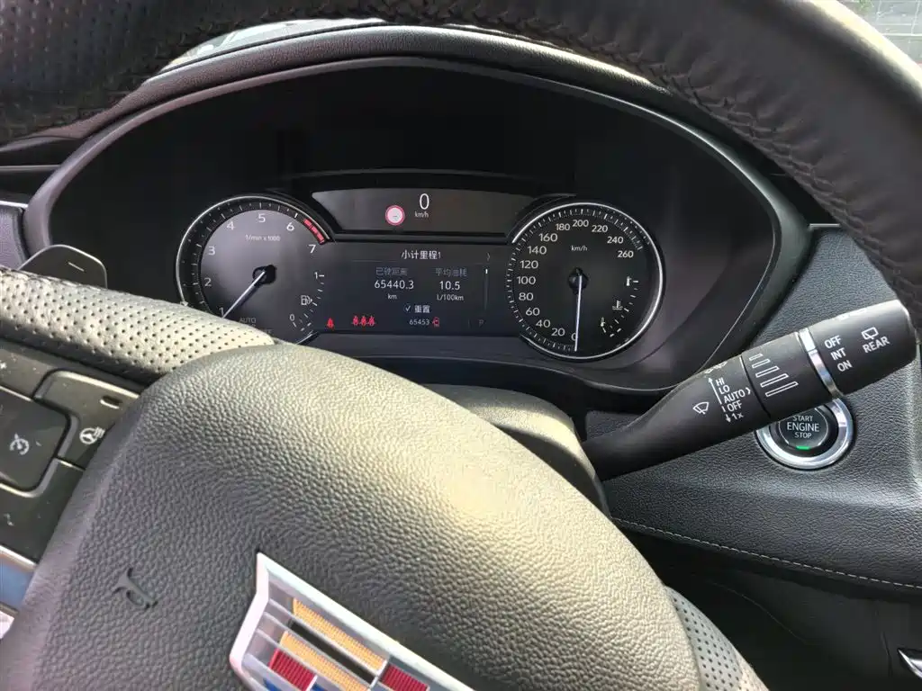 Cadillac XT4 2020 28T FWD Leading Trim фото 14
