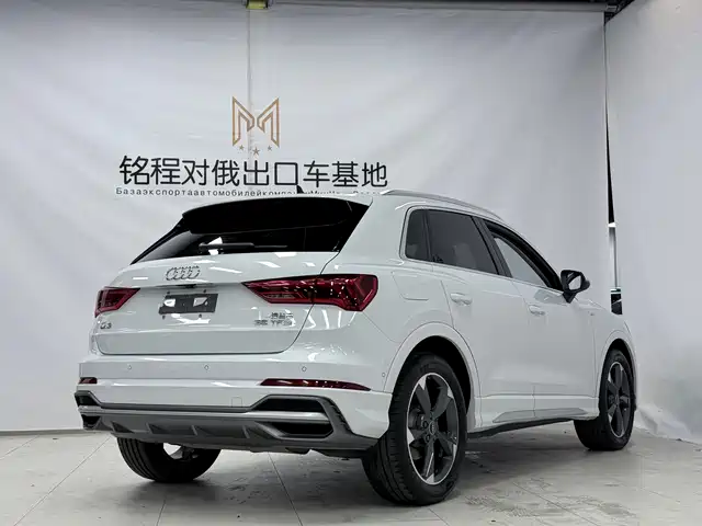 Audi Q3 2022 35 TFSI Fashion Dynamic — фото 4