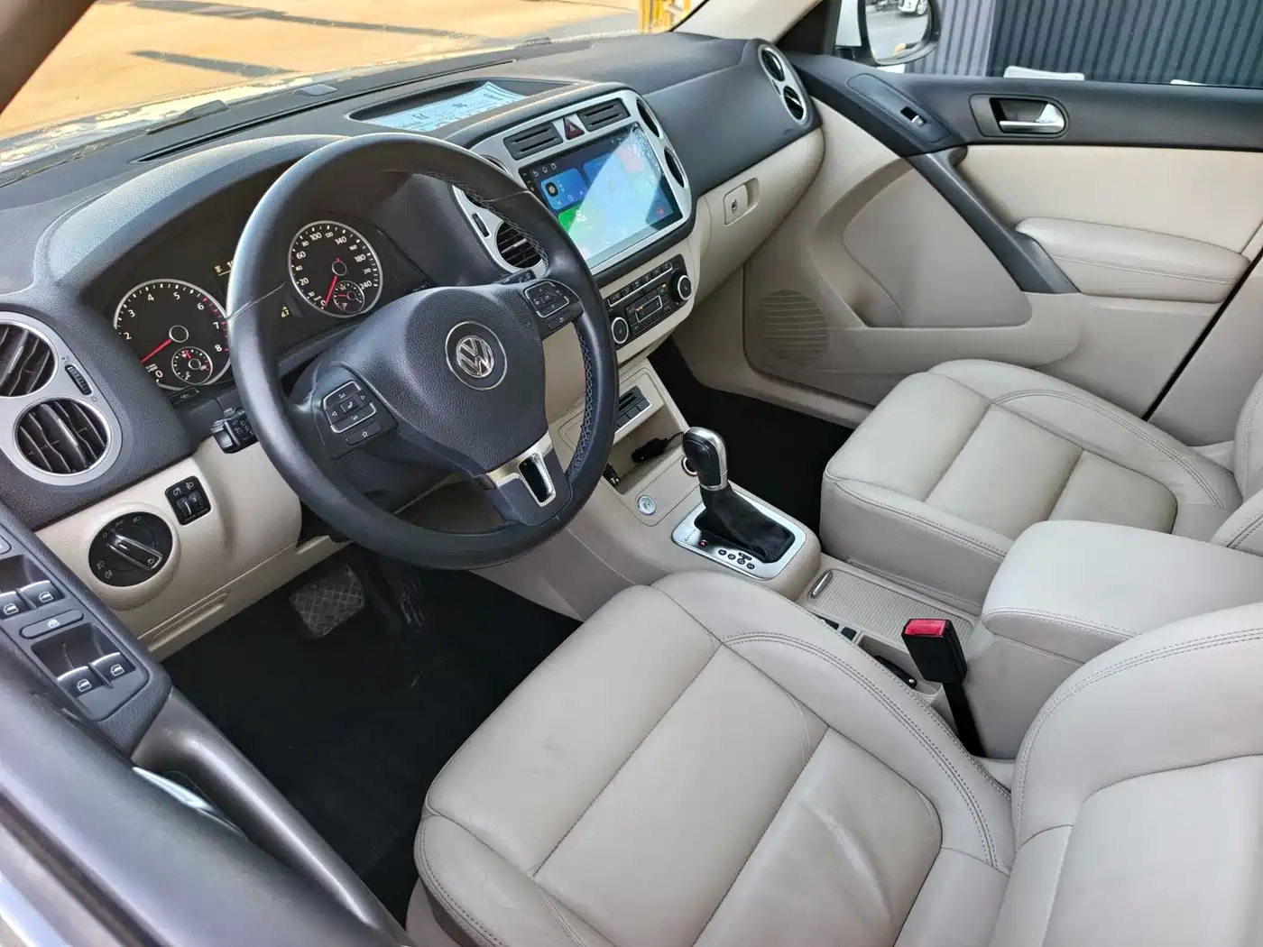 Volkswagen Tiguan 2012 1.8TSI Automatic 4WD Elite Edition фото 14