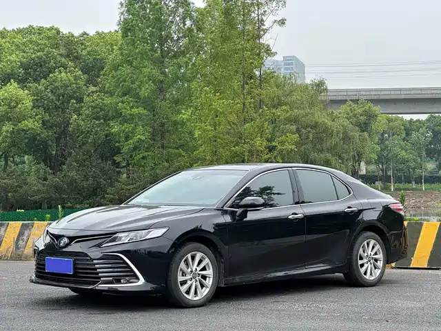 Toyota Camry 2021 2.0G Luxury Edition