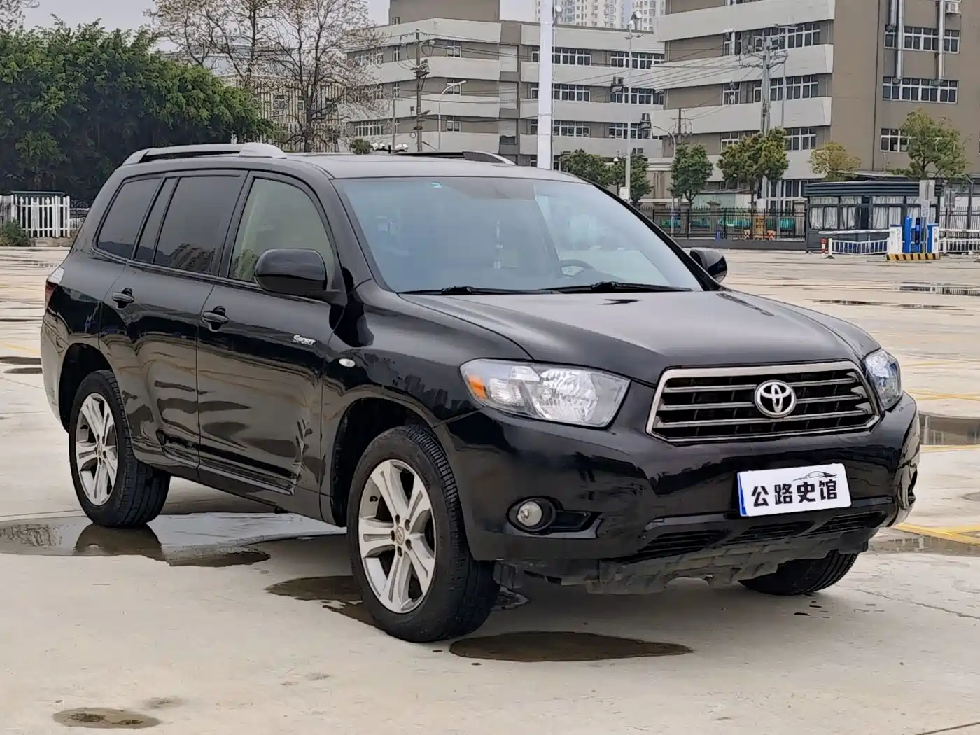 Toyota Highlander 2009 2.7L 2WD 7-seater Luxury Edition фото 7