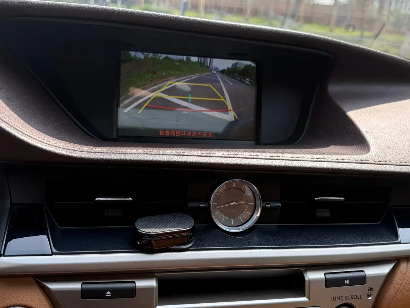Lexus ES 2017 200 30th Anniversary Edition фото 16