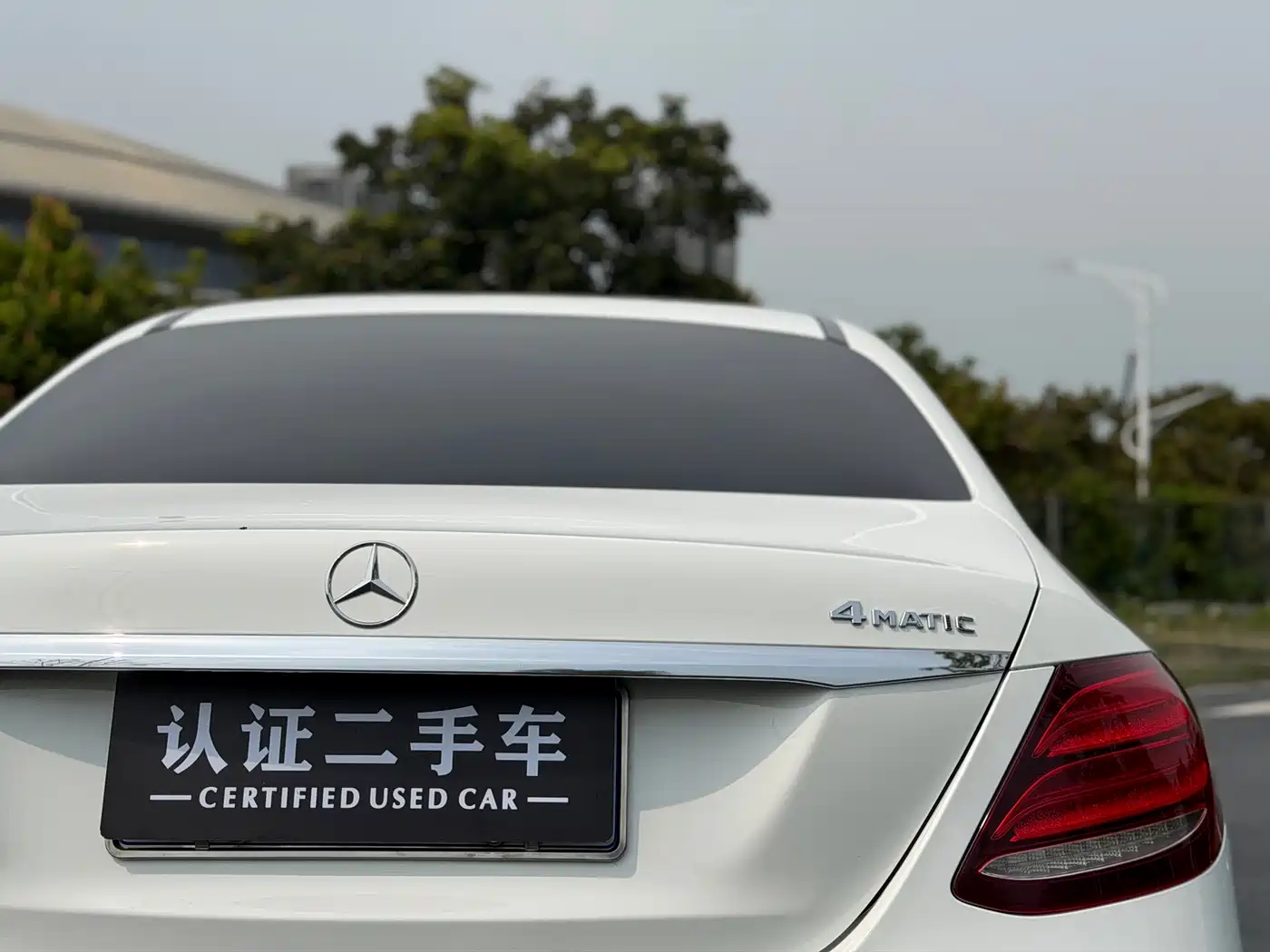 Mercedes-Benz E-Class 2016 E 200 L Sport Type фото 8