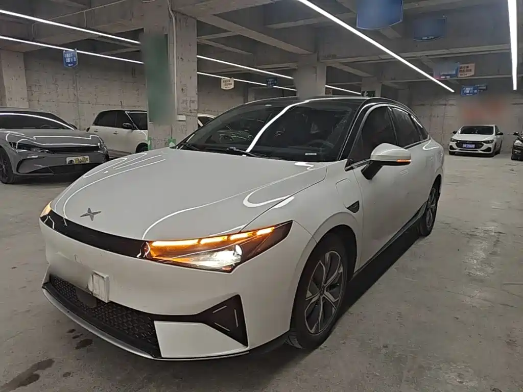 Фото 1 - XPeng P5