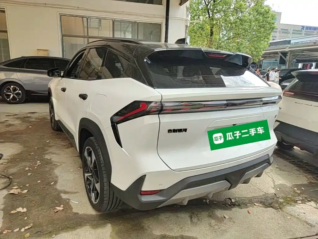 Geely Galaxy Galaxy L7 2023 2023 1.5T 115km Starship