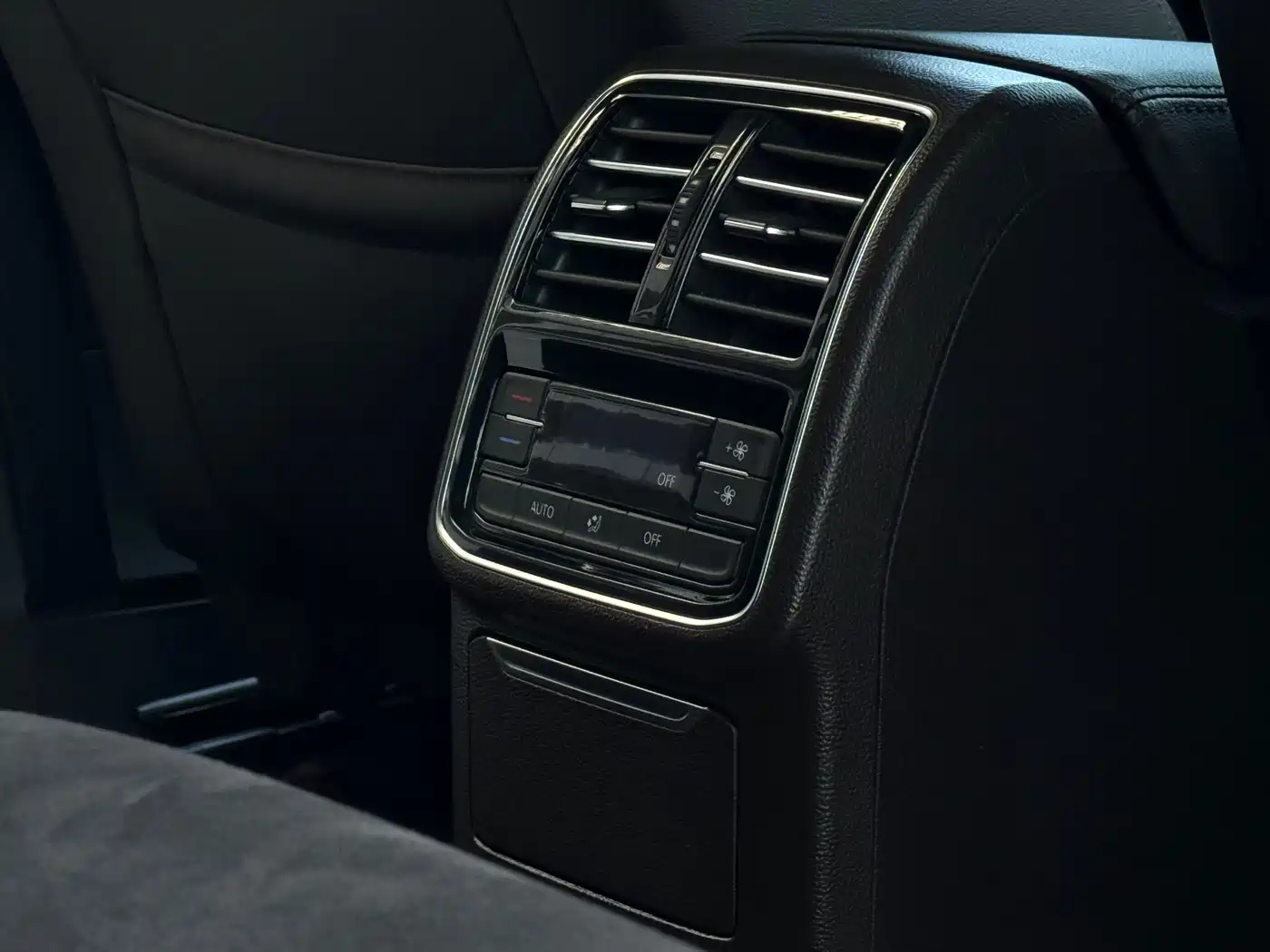 Volkswagen Magotan 2018 380TSI DSG Luxury фото 16